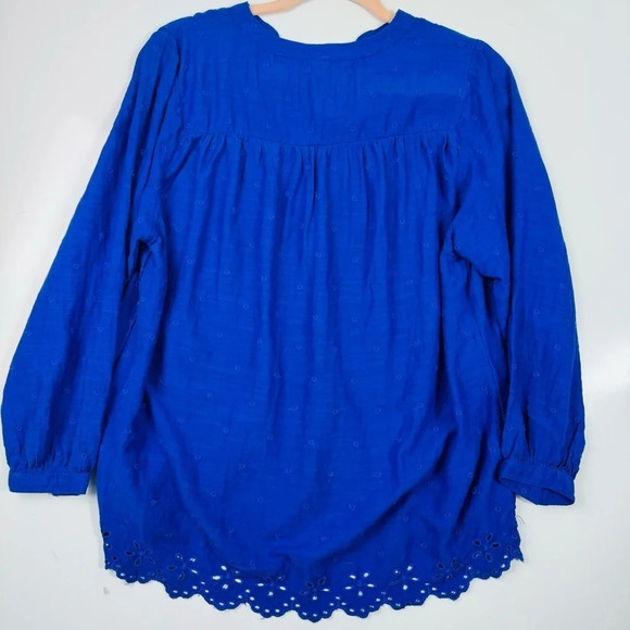 Old Navy Floral Eyelet Scalloped Hem Embroidered Dot Top Size XS - Picture 7 of 11